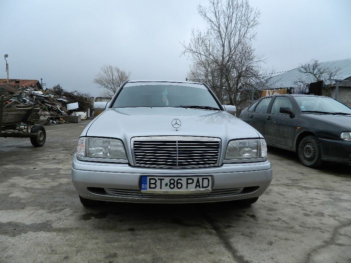 DSCN1135 - DE VANZARE MERCEDES C180