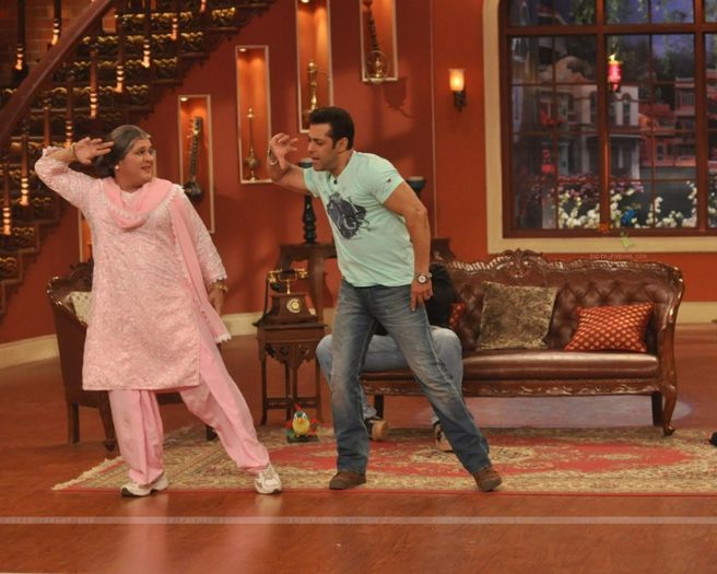 B4 - SALMAN KHAN COMEDY NIGHTS WITH KAPIL