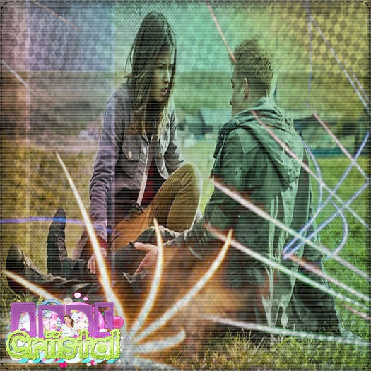 †∆† ; Mi se pare palpitant serialul "Wolf Blood". Cel mai mult îmi place Maddie. Este; frumoasă și joacă bine. Dar, de asemenea, și Rhydian e simpatic ... Da, și cred că se vor îndrăgosti ...
