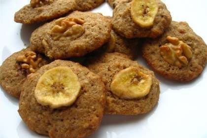 Fursecuri cu nuci banane si ciocolata - x Culinar