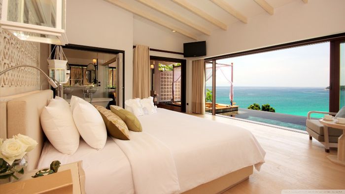 luxury-resort-room_00444910