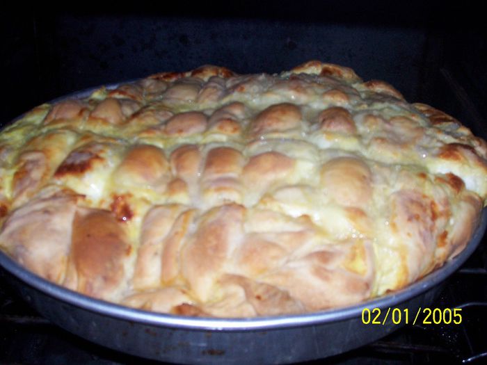 100_3680; PLACINTA CU BRINZA
