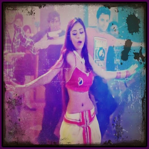 10 - sara khan25