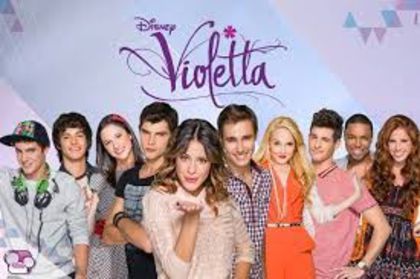 In camera... - Violetta Disney Channel