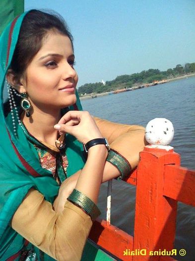 r9 - RUBINA DILAIK_POZE NOI 2013_2014