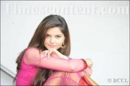 images (1) - RUBINA DILAIK_POZE NOI 2013_2014