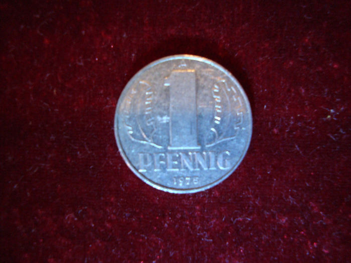 1 pfennig 1975 A, RDG - 2,50 lei; VF /KM#8.1
