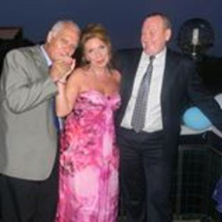 487297_331288573620006_576554650_n