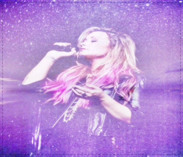 orawwrariianaxr - vocea ei live suna exact ca cea inregistrata. - lots of reasons - why we love DEMI