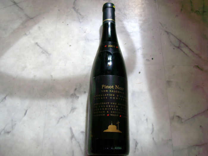 IMG_0825; un  pinot  noir  din  inima  alpilor  elvetieni
