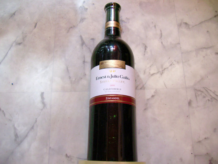 IMG_0854; zinfandel  de  la  fratii gallo , calif.
