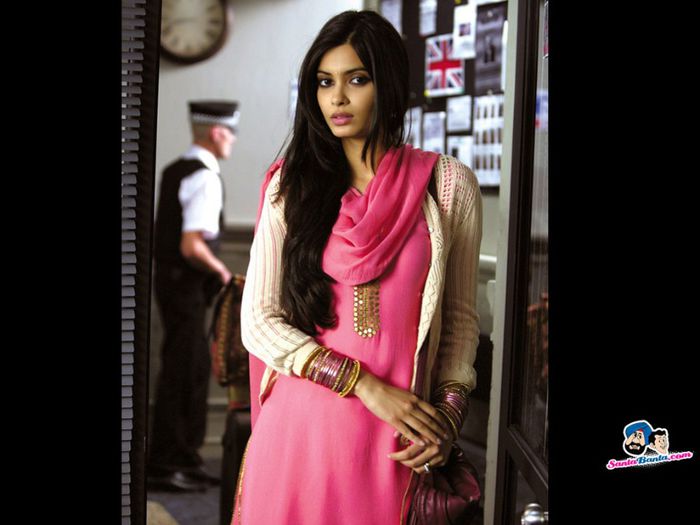 cocktail_6a - Diana Penty