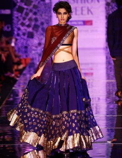 DIANA-PENTY-manish-malhotra-bridal-collection