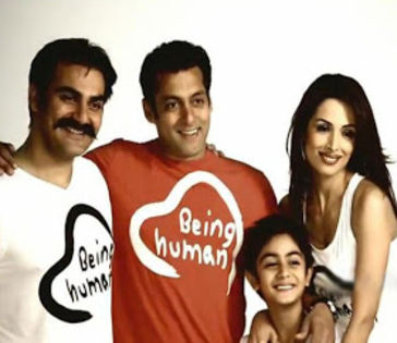 5696_family-7 - SALMAN KHAN WITH FAMILY