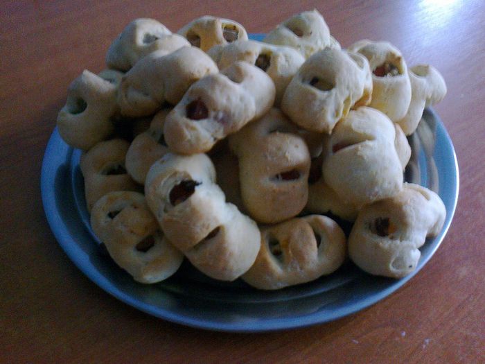 Cornulete untoase cu rahat si nuca prajita - 5 - Culinar 2