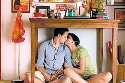 Imran Khan liplocks Deepika Padukone in Break Ke Baad - Deepika Padukone