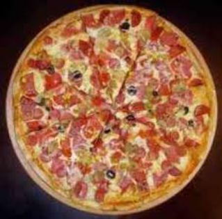 ElenaGheorghe - ALAGE-TI O POZA LIBERA CU PIZZA DELICIOASA CARE ITI PLACE SI ITI PUN NUMELE LA POZA-YUMY