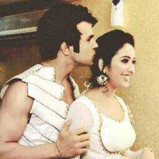 1175341_1404709603112475_1598152744_n