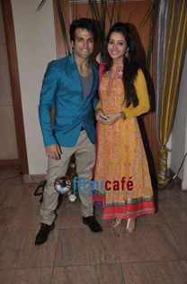 1512339_435032116624659_725576951_n