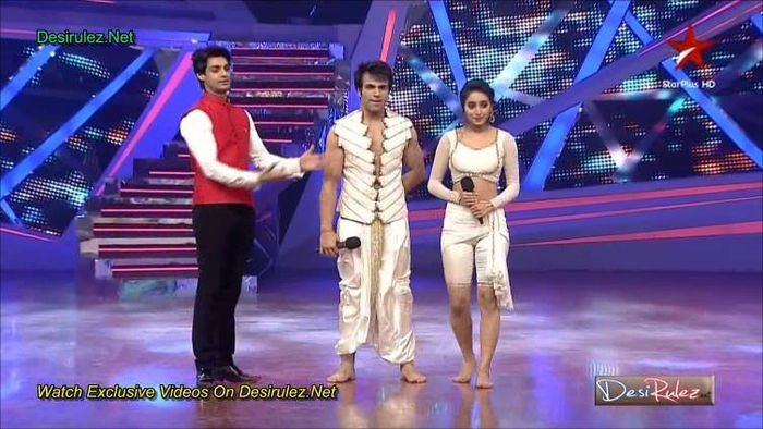 379669_1403312193251253_2043013372_n