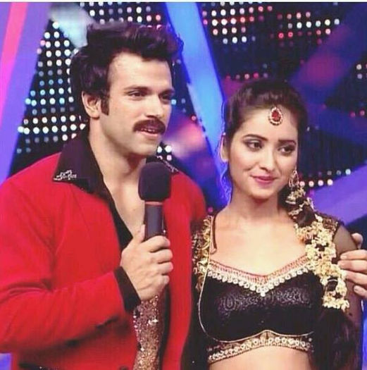 1560682_1404755783107857_1049364091_n