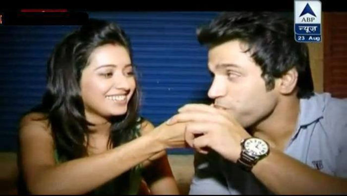 10879_158398614366132_879625374_n - 2-Asha Negi si Rithvik Dahajan
