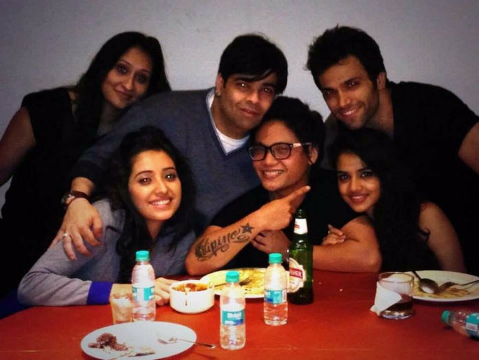 1487345_351748641629644_679814458_n - 2-Asha Negi si Rithvik Dahajan