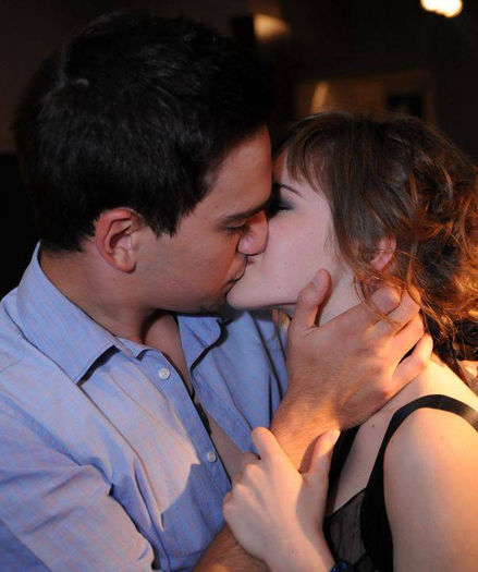 Sarutul tau  ecel mai dulce  din istorie,spun eu