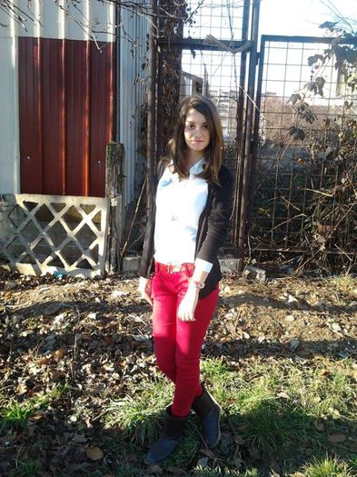 1545196_706279539404945_349282786_n