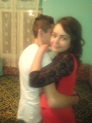 1533390_572704386147955_514235170_n