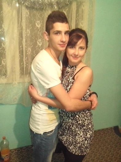 1533684_572706376147756_1244392716_n