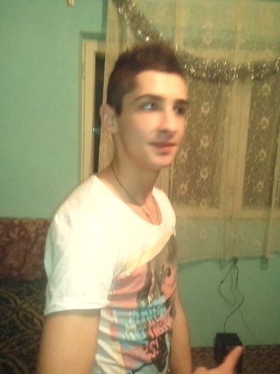 1543131_572704116147982_1233690505_n