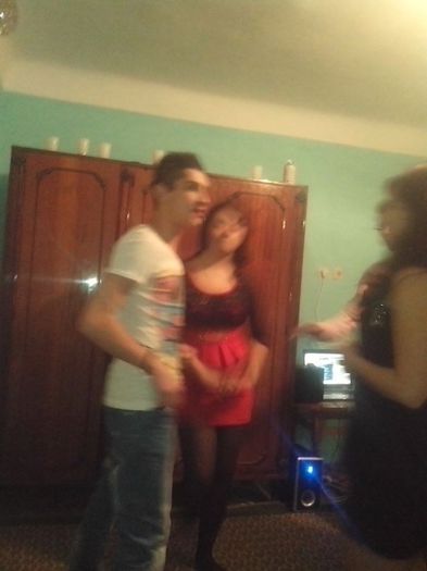 1555876_572704766147917_1260835900_n