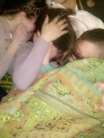 1579925_267066160123764_1374142587_n