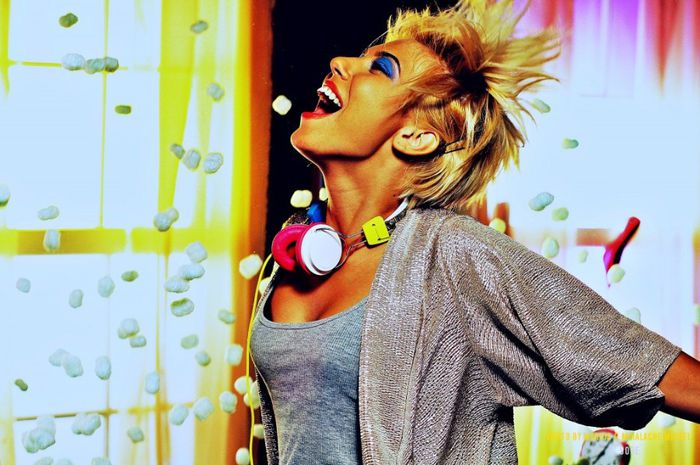 Sore-Love is music ghicit de  MyungHee - Ghiceste melodiile