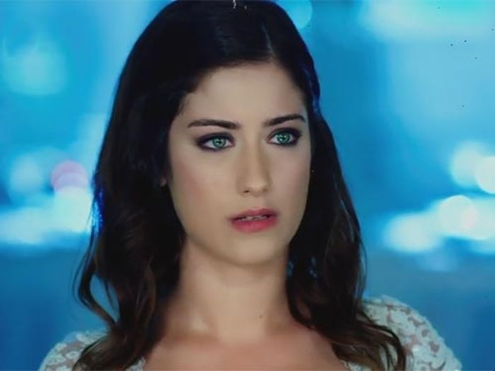 image - Hazal Kaya Ask