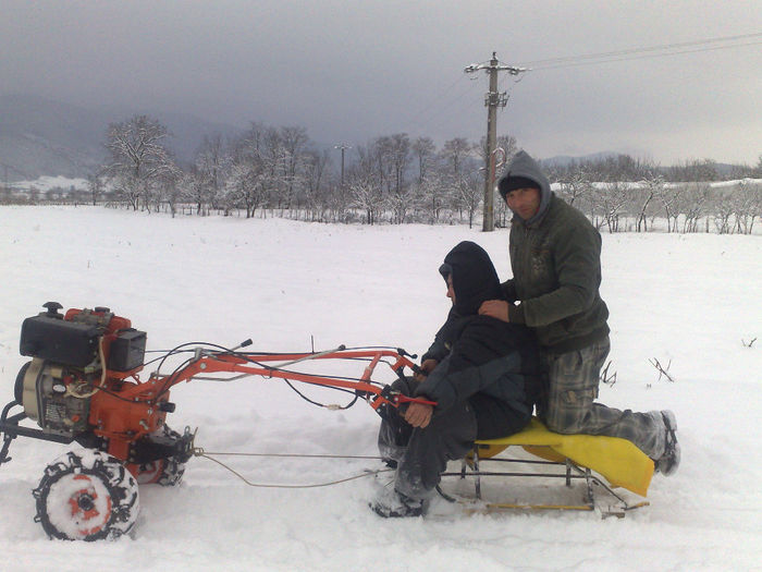 SNOWMOBIL 2 - SNOWMOBIL ROMANESC