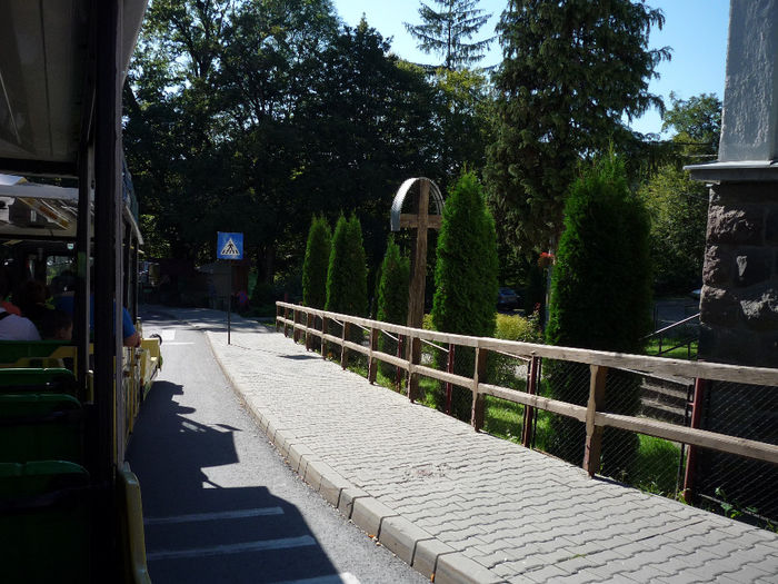 CU TRACTORASUL PRIN SOVATA