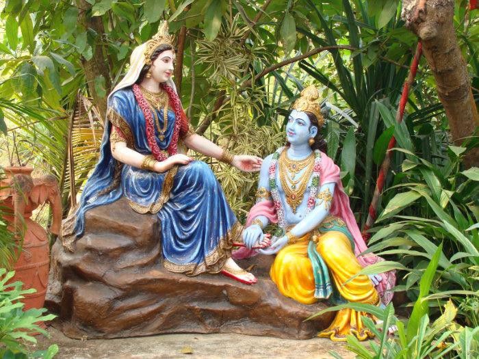 1 - ALEGE-TI O POZA LIBERA CU CUPLUL ZEIESC INDIAN RADHA-KRISHNA