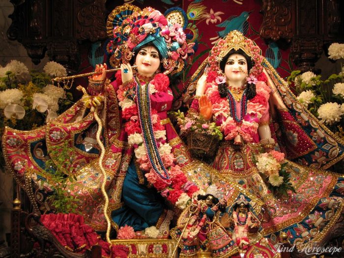 65 - ALEGE-TI O POZA LIBERA CU CUPLUL ZEIESC INDIAN RADHA-KRISHNA