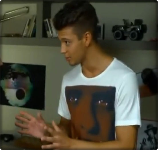 Ştiu ce înseamnă, proasto ! :p Şi du-te tu prima, că eu nu ştiu drumul ! - CRISTII room - knock __ x3