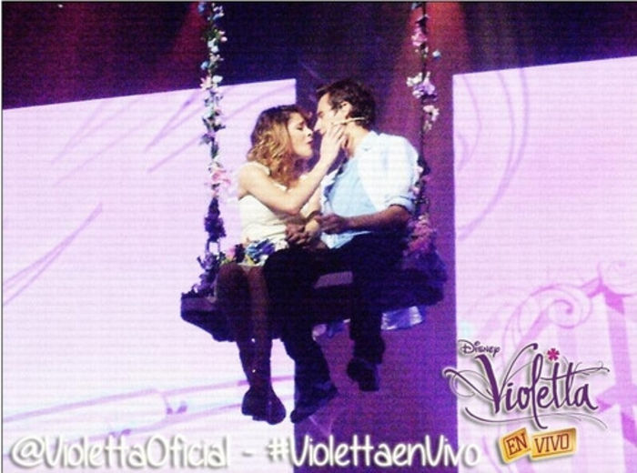 violetta si leon