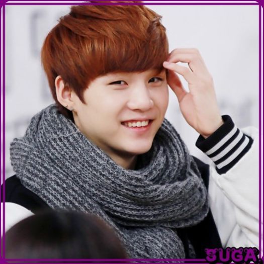 ✖ Bine,cum zici tu..acum shht. :3 Nu ai pt ce JungAh. :) [se pune pe canapea].