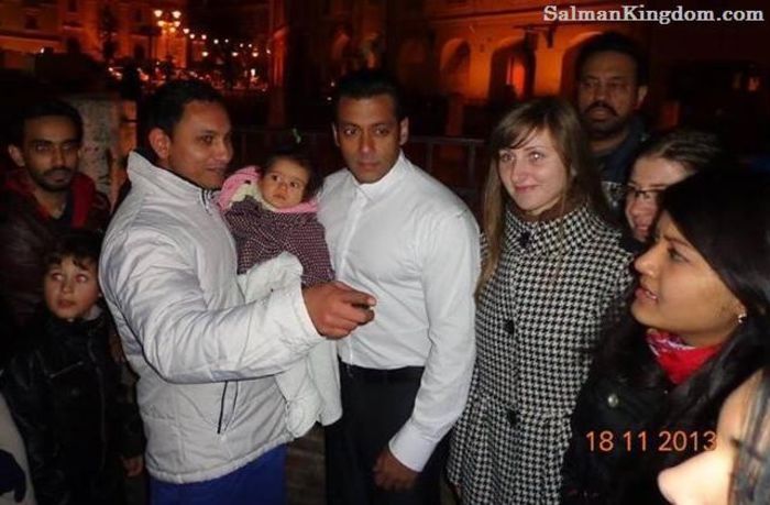 IN8 - SALMAN KHAN IN ROMANIA