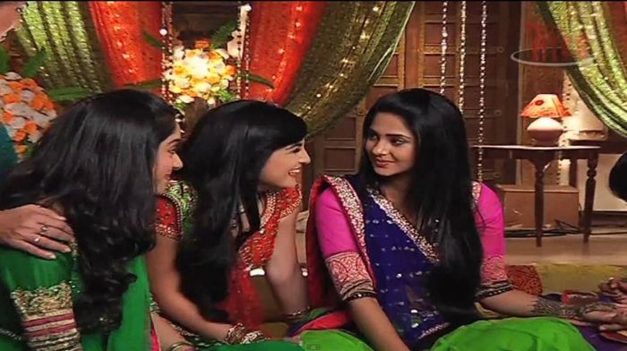 1599166_238208343017984_526399574_o