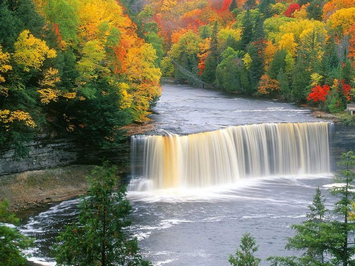 Supper-free-Nature-tahquamenon_falls_upper_falls-wallpaper-background - Natura si atat