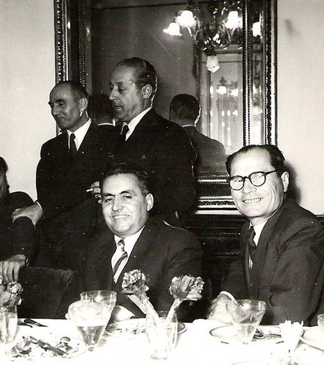 Tatal (in dreapta) cu Atanasie Nasta, 1962; Cu bunul sau prieten si coleg de facultate din Cernauti, Atanasie Nasta, jurist și poet, Bucuresti 1962
