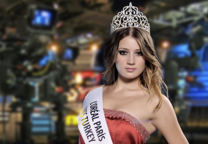 Gizem Karaca (Güneş)