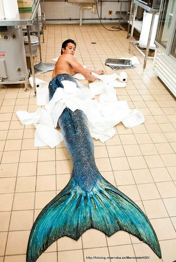 zac - mako mermaids