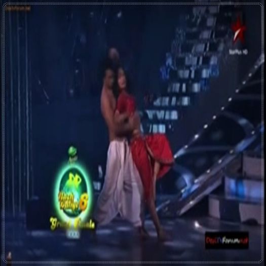 00_01_07 - Rithvik Dhanjani and Asha Negi performance at Nach Baliye Grand Finale 1st February 2014